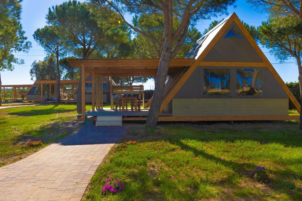 Hotel Glamping Gli Etruschi Piombino Exterior foto