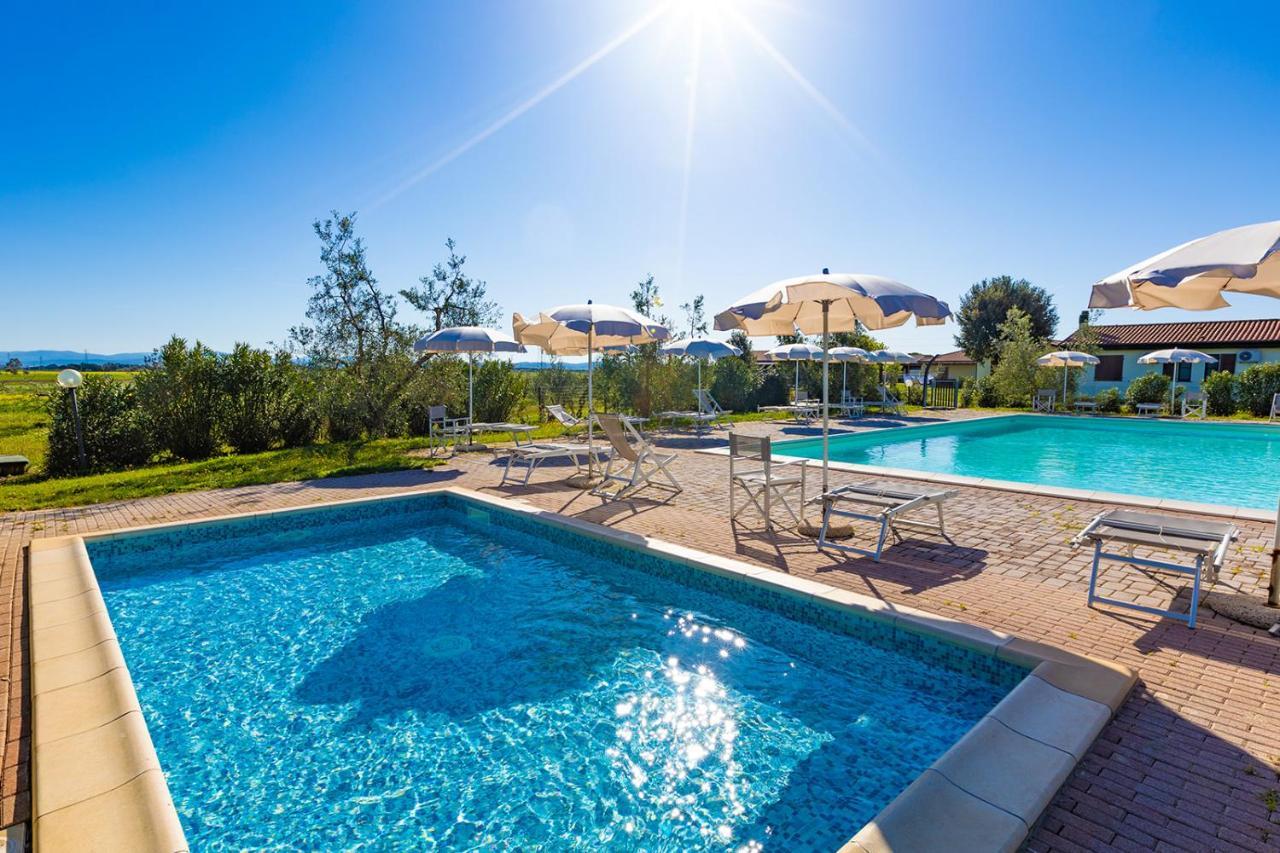 Hotel Glamping Gli Etruschi Piombino Exterior foto